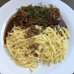 Gambrinus - Zwiebelrostbraten mit Spätzle