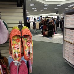 Mandee - Shoes and close for women