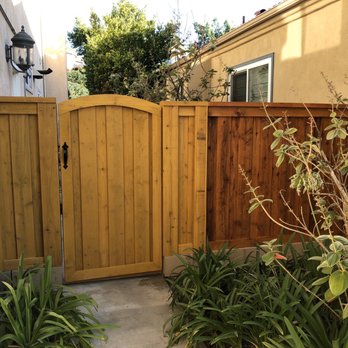All City Builders - Arch gate board on board style - General Contractors Near Me All City Builders - Arch gate board on board style - General Contractors Near Me