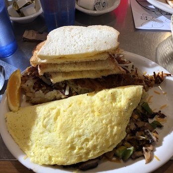 Sunshine Café - Build your own omelet: Cheese, Peppers, Mushrooms, tomatoes. - Breakfast & Brunch Near Me - Silverthorne, Colorado Sunshine Café - Build your own omelet: Cheese, Peppers, Mushrooms, tomatoes. - Breakfast & Brunch Near Me - Silverthorne, Colorado