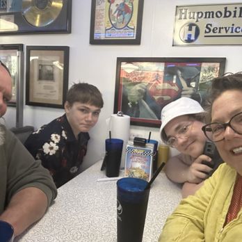 Mel's Diner - Diners Near Me - Pigeon Forge, Tennessee Mel's Diner - Diners Near Me - Pigeon Forge, Tennessee