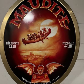 Blackback Pub - Canadian nice Beer - Pubs Near Me - Waterbury, Vermont