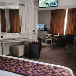 Crowne Plaza Hotel - Suite 302