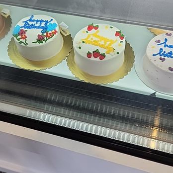 Yvonne's Vegan Kitchen - Desserts Near Me - Pasadena, California