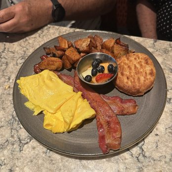 Firebirds Wood Fired Grill - Steakhouses Near Me - Murfreesboro, Tennessee