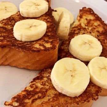 Green Owl Restaurant - French toast with banana - Breakfast & Brunch Near Me - Delray Beach, Florida Green Owl Restaurant - French toast with banana - Breakfast & Brunch Near Me - Delray Beach, Florida