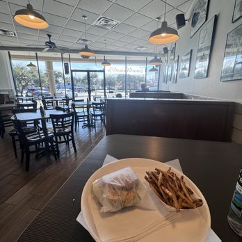 Southwell's Hamburger Grill - Chicken burger w/ fries - Burgers Near Me - Houston, Texas Southwell's Hamburger Grill - Chicken burger w/ fries - Burgers Near Me - Houston, Texas