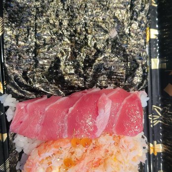 Takenaka - Tuna temaki - Japanese Near Me - Vancouver, British Columbia