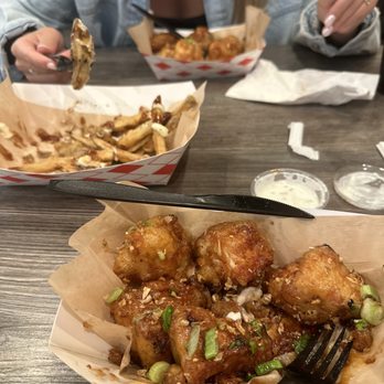 ChickQueen - Honey garlic boneless and mild fries - Korean Near Me - South Salt Lake, Utah ChickQueen - Honey garlic boneless and mild fries - Korean Near Me - South Salt Lake, Utah