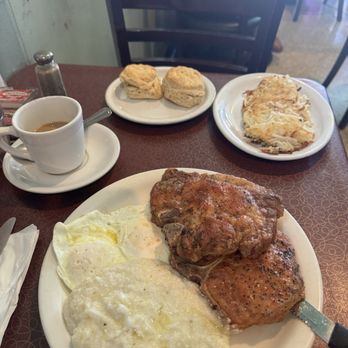 Lois the Pie Queen - This is the Reggie Special with an added side of hash browns - Desserts Near Me - Oakland, California Lois the Pie Queen - This is the Reggie Special with an added side of hash browns - Desserts Near Me - Oakland, California