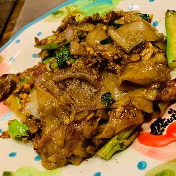 The Buffs - Pad see ew beef - Thai Near Me - Long Island City, New York The Buffs - Pad see ew beef - Thai Near Me - Long Island City, New York