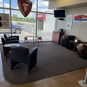 Firestone Complete Auto Care - More lobby - Tires Near Me - Austin, Texas