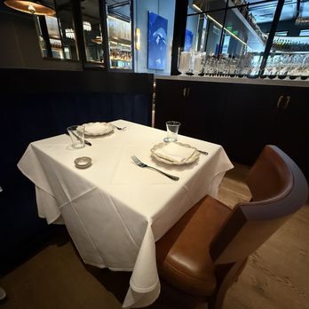 Augustine - Table setting - Desserts Near Me - San Jose, California Augustine - Table setting - Desserts Near Me - San Jose, California