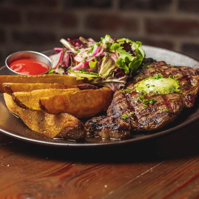 The District Eatery Tap & Barrel by null