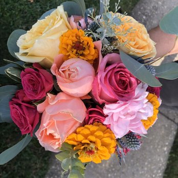 Creative Flower Shop - MOH bouquet - Florists Near Me - Middle Village, New York