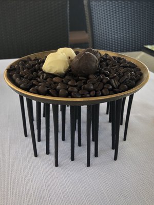 Mercato Restaurant & Bar by null