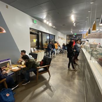Happy Lemon - Very Nice  Milk tea shop ! Milk tea was really good and original waffle is delicious - Bubble Tea Near Me - Tukwila, Washington