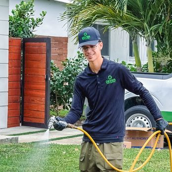 Dever Pest Control - Dever Pest Control technician applying a professional lawn treatment at a South Florida home for lasting outdoor pest protection. - Pest Control Near Me - Opa-locka, Florida Dever Pest Control - Dever Pest Control technician applying a professional lawn treatment at a South Florida home for lasting outdoor pest protection. - Pest Control Near Me - Opa-locka, Florida
