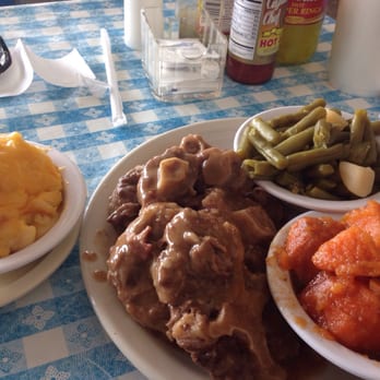 Mama's Oven - Oxtail and 3 sides - Soul Food Near Me - Houston, Texas Mama's Oven - Oxtail and 3 sides - Soul Food Near Me - Houston, Texas