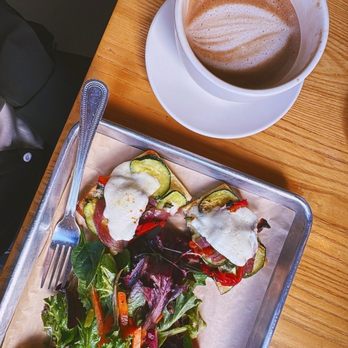 Purple Onion Cafe - American Near Me - Los Gatos, California