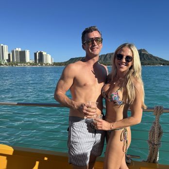 Ke Kai Catamaran - Happy hour cruise - Snorkeling Near Me - Honolulu, Hawaii