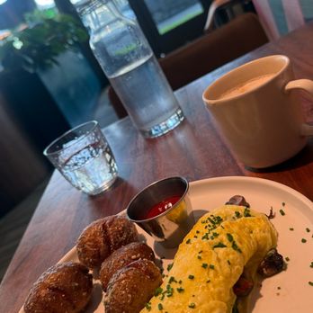 SERA - omelette - Seafood Near Me - Honolulu, Hawaii