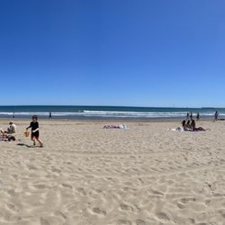 Playa de la Malvarrosa - Beautiful Monday (3 Apr 23) afternoon on the Mediterranean.