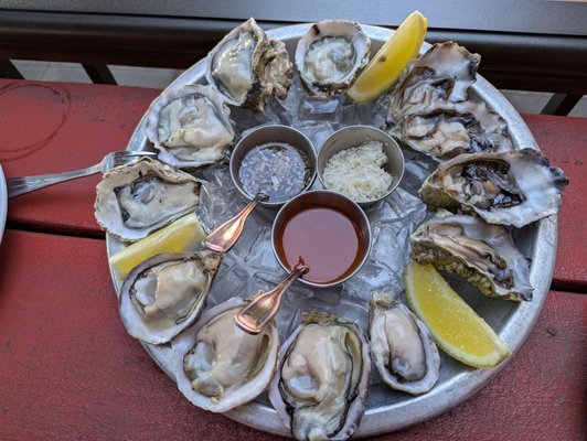 SWeL Restaurant by null