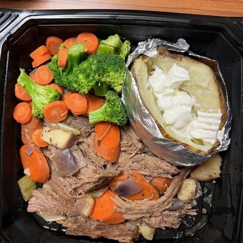 Black Bear Diner Yuma - Pot roast takeaway - Diners Near Me - Yuma, Arizona