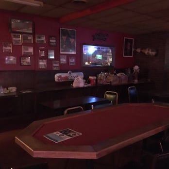 Willie's Lounge - Dive Bars Near Me - Dallas, Texas