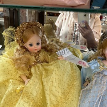 Country Rose Antiques & Accents - Antiques Near Me - Clovis, California