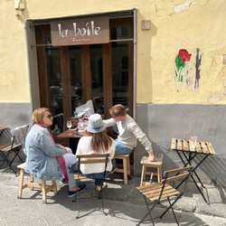 La Boite - Outside seating area. Tiny for sure but we loved it.