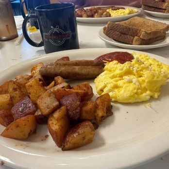 Maria’s Diner - Senior Special (60+) - Breakfast & Brunch Near Me - Tolland, Connecticut