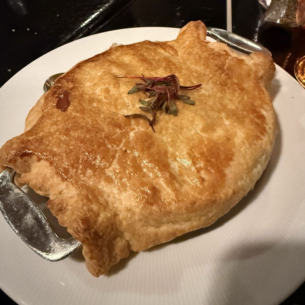 Bayzo's Pub - Pubs Near Me - Brewster, Massachusetts