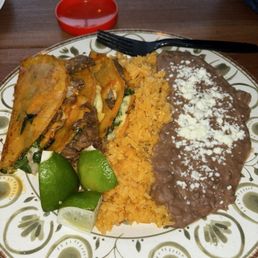 Quesabirria Tacos absolutely delicious, this whole plate for only $16!