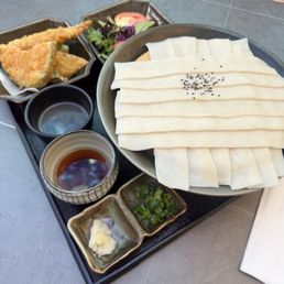 Cold flat noodle set Cold flat noodle set