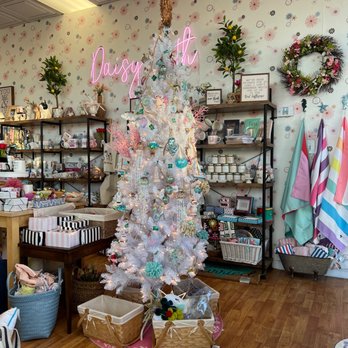 Daisy Ruth Gifts - Ornaments galore! - Candle Stores Near Me - Imperial Beach, California