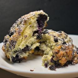 Bobbette & Belle - Blueberry Scone