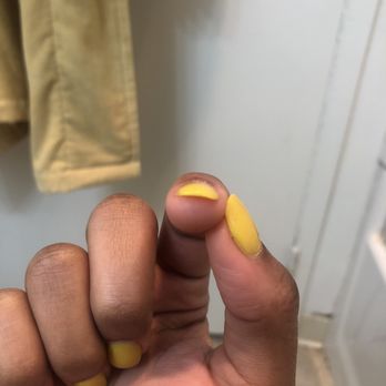 SB Nailbar - This nail is perfectly even. - Nail Salons Near Me - Santa Barbara, California SB Nailbar - This nail is perfectly even. - Nail Salons Near Me - Santa Barbara, California