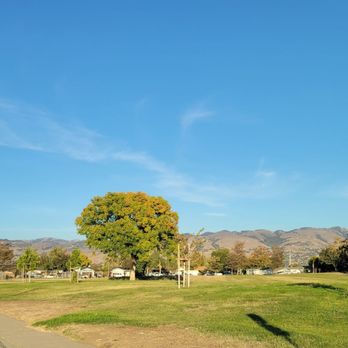 Hillview Park - Huge open area - Parks Near Me - San Jose, California