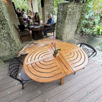 Vera’s Thai Garden - Outside seating - Specialty Food Near Me - Miami, Florida Vera’s Thai Garden - Outside seating - Specialty Food Near Me - Miami, Florida