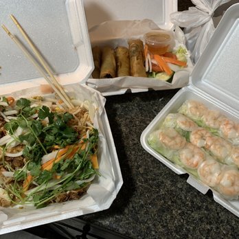 Pho So 1 - Tofu pad thai spring roll and veggie imperial roll - Vietnamese Near Me - East Lansing, Michigan Pho So 1 - Tofu pad thai spring roll and veggie imperial roll - Vietnamese Near Me - East Lansing, Michigan