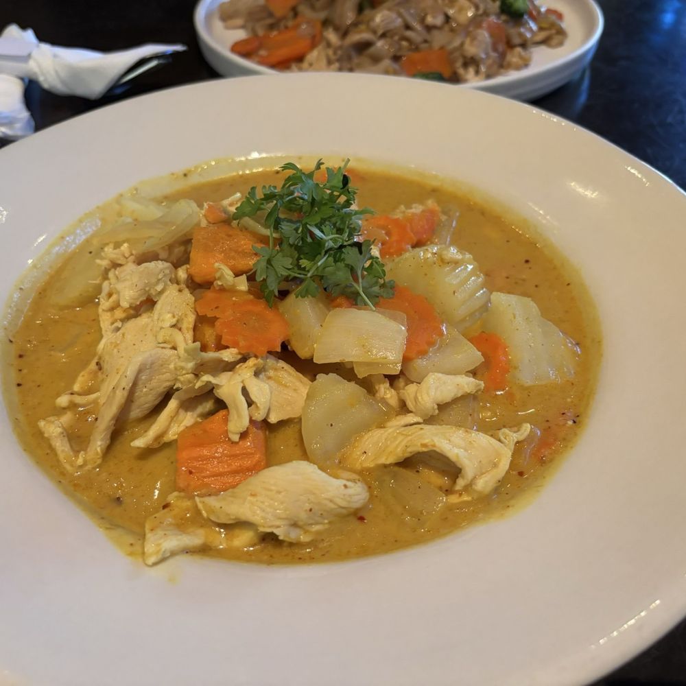 Grace Thai Downtown - Chandler - Yellow Curry - Thai Near Me - Chandler, Arizona