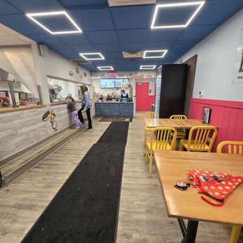 Duck Donuts - Inside - Donuts Near Me - Libertyville, Illinois
