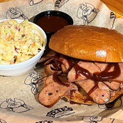 BBQ Pete's - Hot Link Sandwich