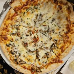 Johnny Dees Lounge - Mushroom - Double Cheese Pizza