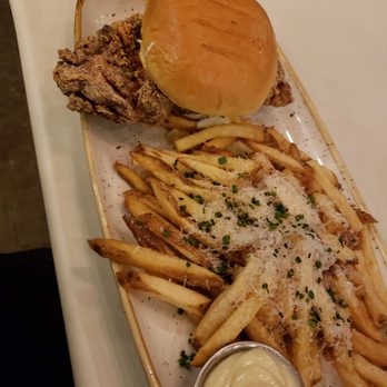 Everly - Fried chicken sandwich - New American Near Me - Madison, Wisconsin