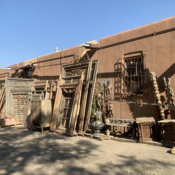 Canyon Road - Art Galleries Near Me - Santa Fe, New Mexico