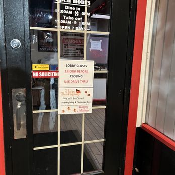 Chicago Pizza Kitchen - a sign on the door - Pizza Near Me - Albuquerque, New Mexico
