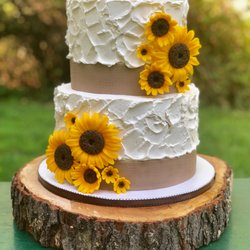 Divinely Dolce - Sunflower Wedding Cake